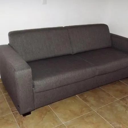 Cozy 16 With Double Bed Sleeper Couch Split
